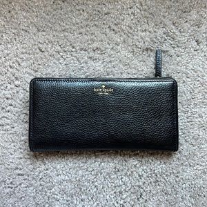 Kate Spade billfold wallet